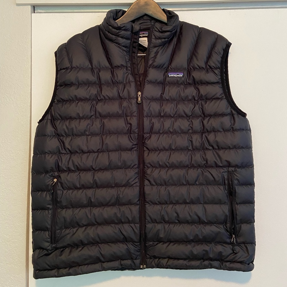 Men’s Patagonia puff vest